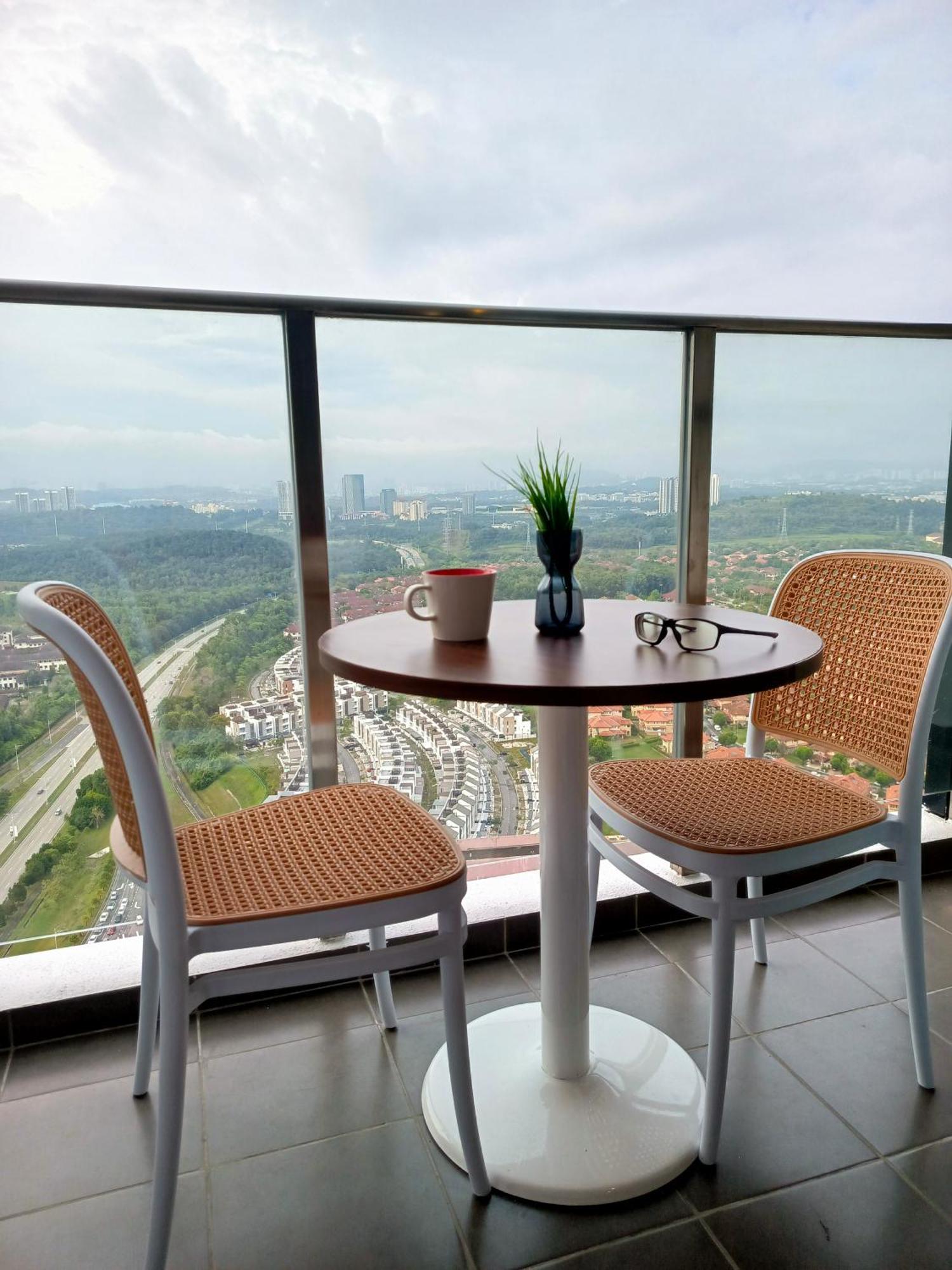 The Moon Homestay At 푸트라자야 외부 사진